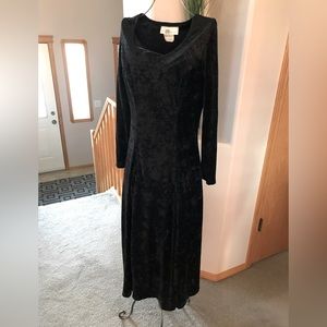 Dress Crushed Black Velvet